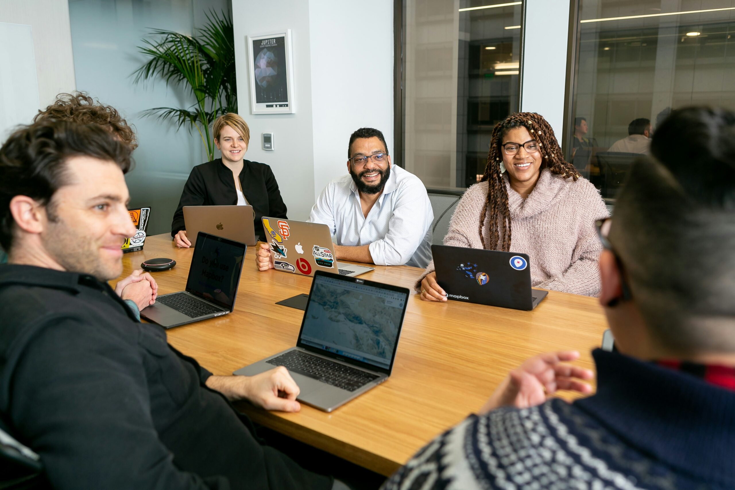 How to Develop a Pay Scale: 5 Steps for HR Teams
